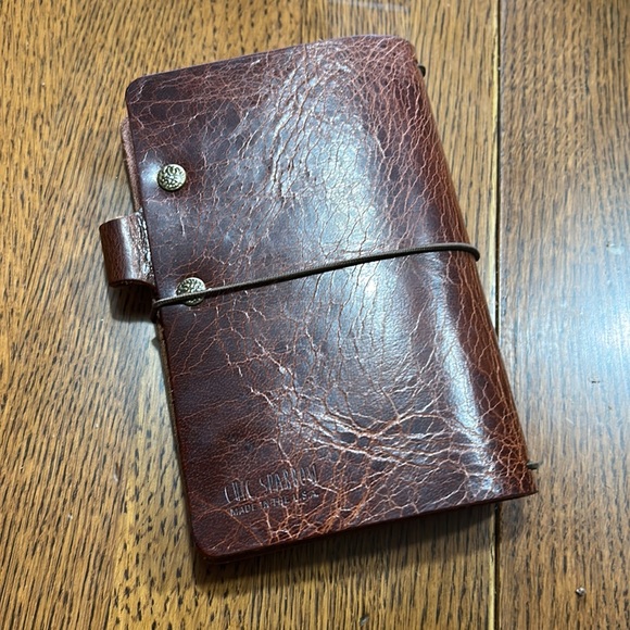 Chic Sparrow Scout (discontinued leather) - Picture 2 of 4